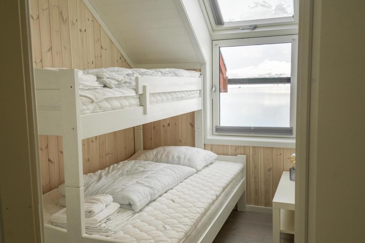 Gravdal  Brand New Nappstraumen Seaview Cabinヴィラ エクステリア 写真